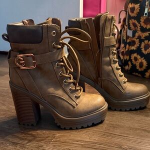 GBG Brown Lace-Up Ankle Boots 5.5